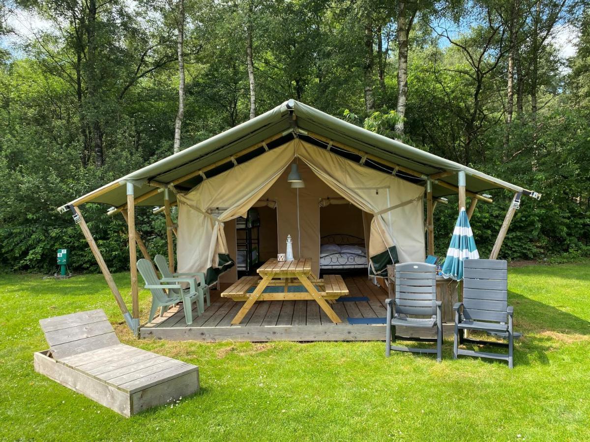 Vakantiepark De Bergen Wanroij - Safaritent Екстериор снимка